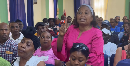 Juntas de Vecinos de Samaná se reúnen con autoridades para exigir soluciones a problemas comunitarios